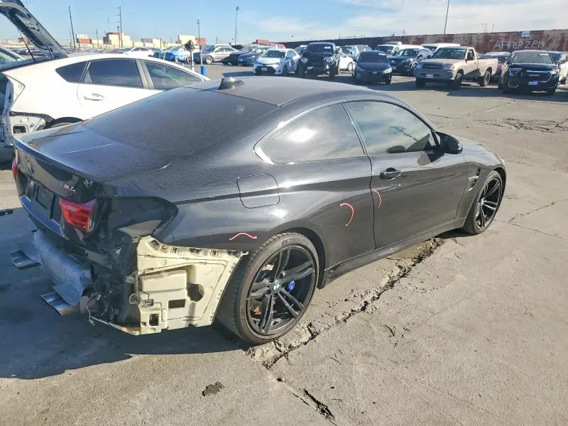 2015 BMW M4   