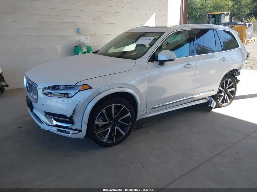 2023 VOLVO XC90 B5 PLUS