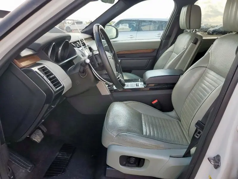 2017 LAND ROVER DISCOVERY HSE LUXURY  
