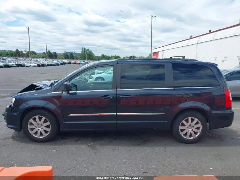 2013 CHRYSLER TOWN & COUNTRY TOURING