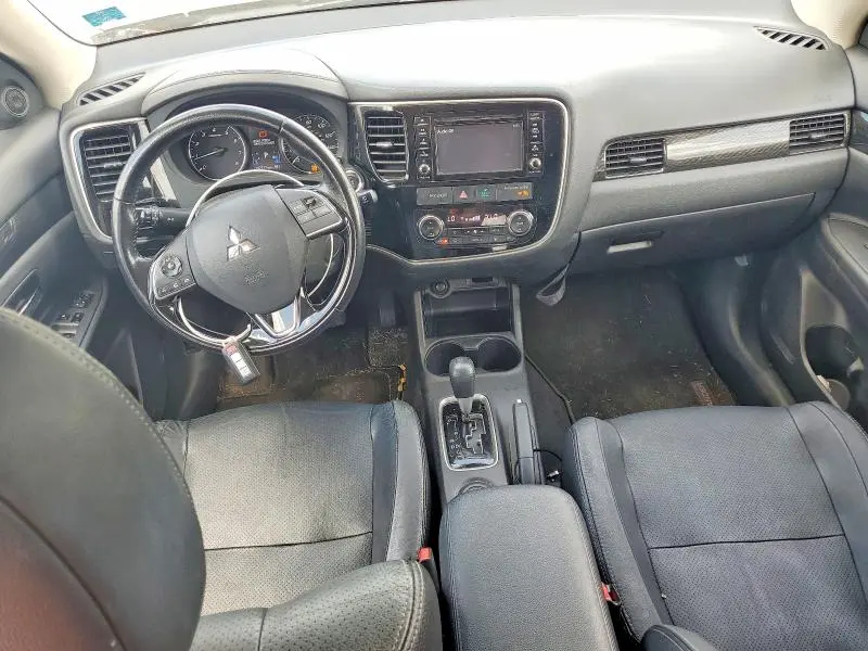 2016 MITSUBISHI OUTLANDER SE  
