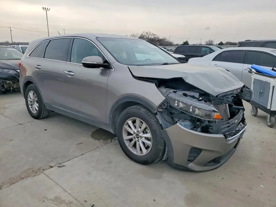 2019 KIA SORENTO LX V6  