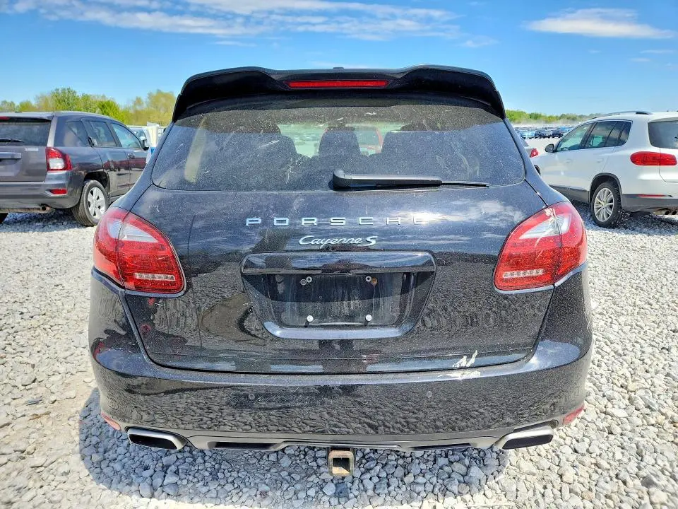2014 PORSCHE CAYENNE S  
