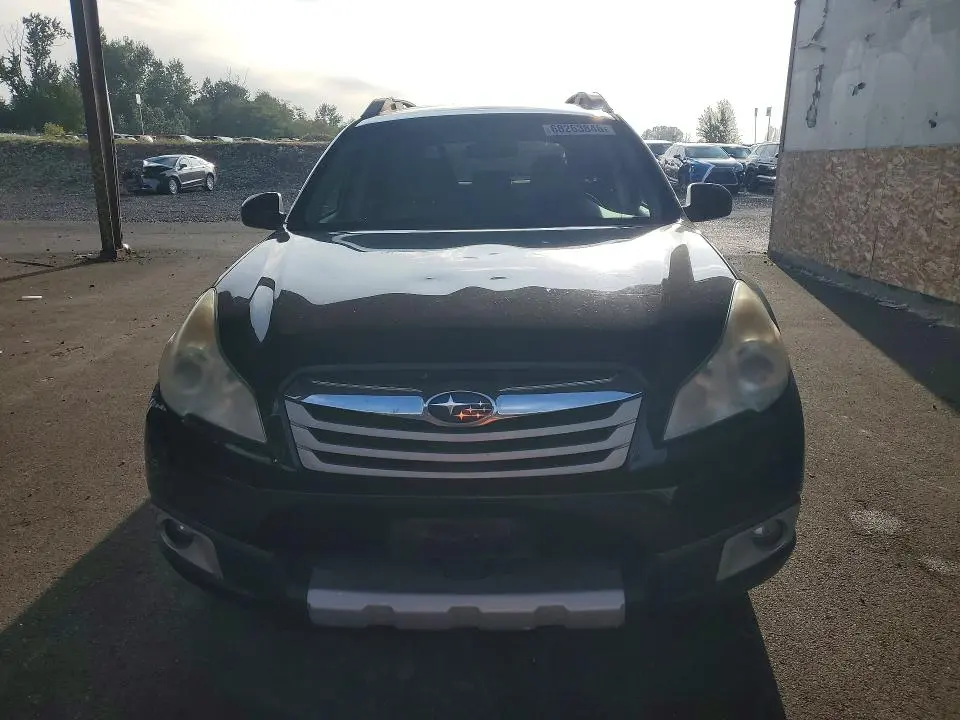 2011 SUBARU OUTBACK 2.5I PREMIUM  