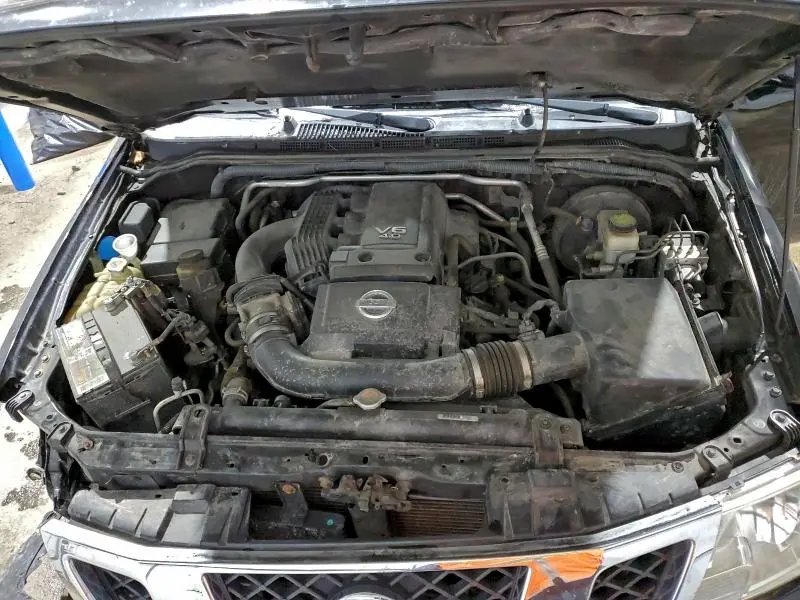 2011 NISSAN FRONTIER SV  