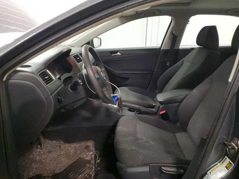 2013 VOLKSWAGEN JETTA BASE  