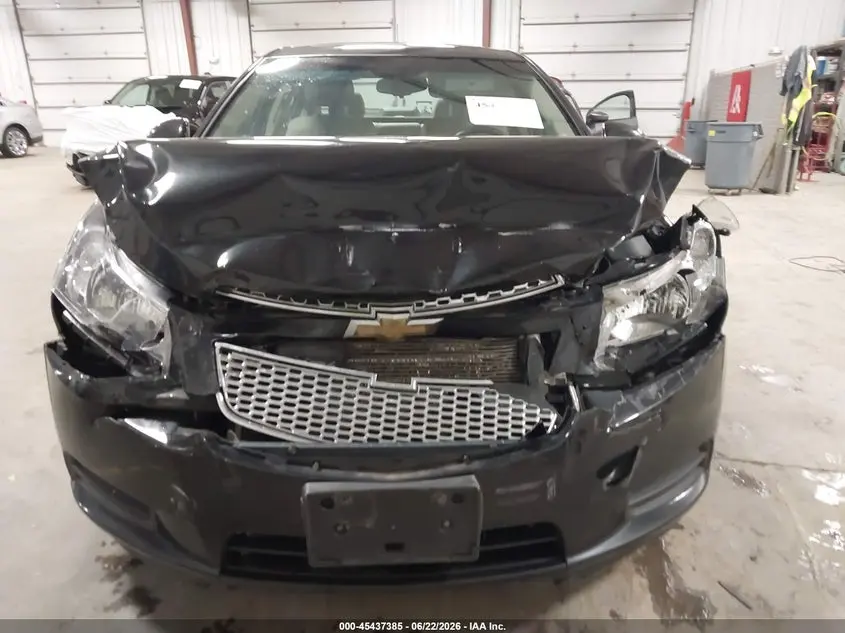 2013 CHEVROLET CRUZE 2LT AUTO
