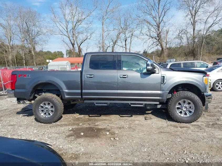 2017 FORD F-250 LARIAT