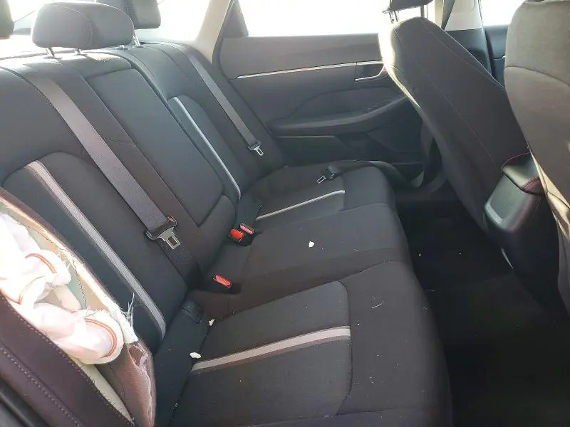 2022 HYUNDAI SONATA SEL  