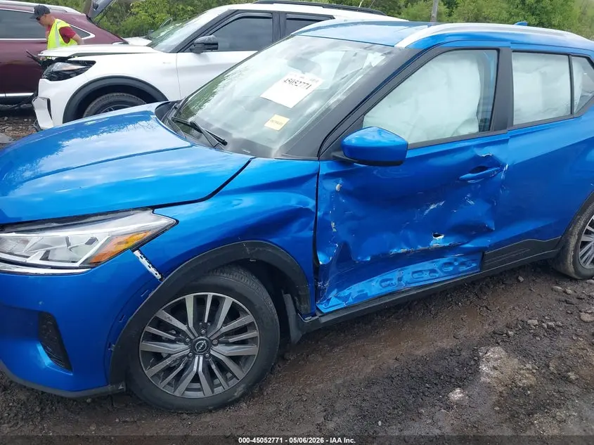 2023 NISSAN KICKS SV XTRONIC CVT