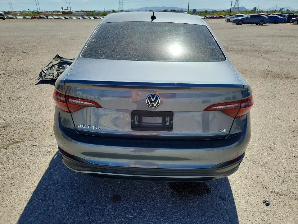 2022 VOLKSWAGEN JETTA SE  