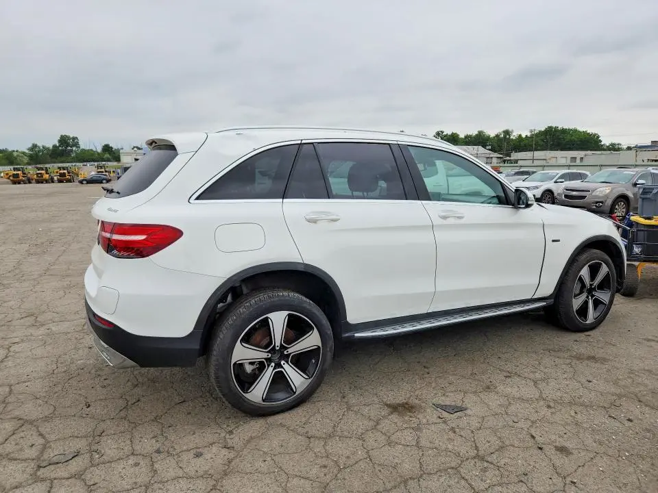 2019 MERCEDES-BENZ GLC 350E  