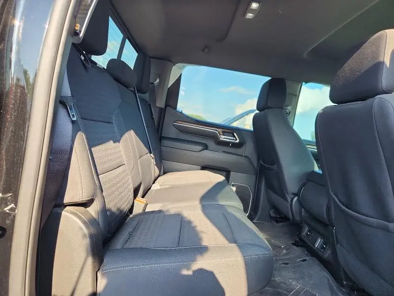2024 CHEVROLET SILVERADO C1500 LT  