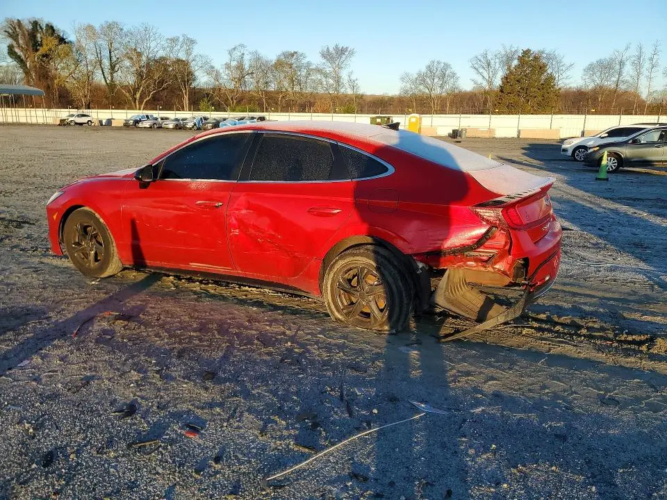 2022 HYUNDAI SONATA SE  