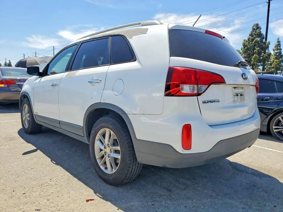 2015 KIA SORENTO LX  
