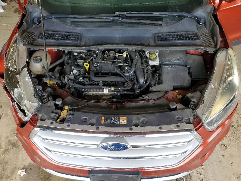 2019 FORD ESCAPE SE  