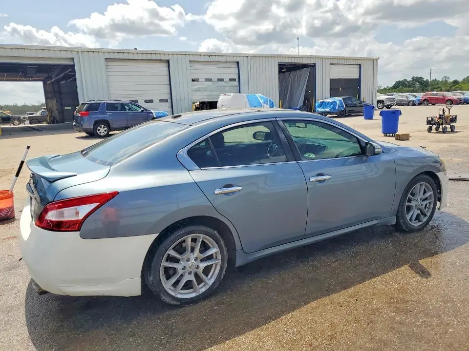 2010 NISSAN MAXIMA 3.5 S  