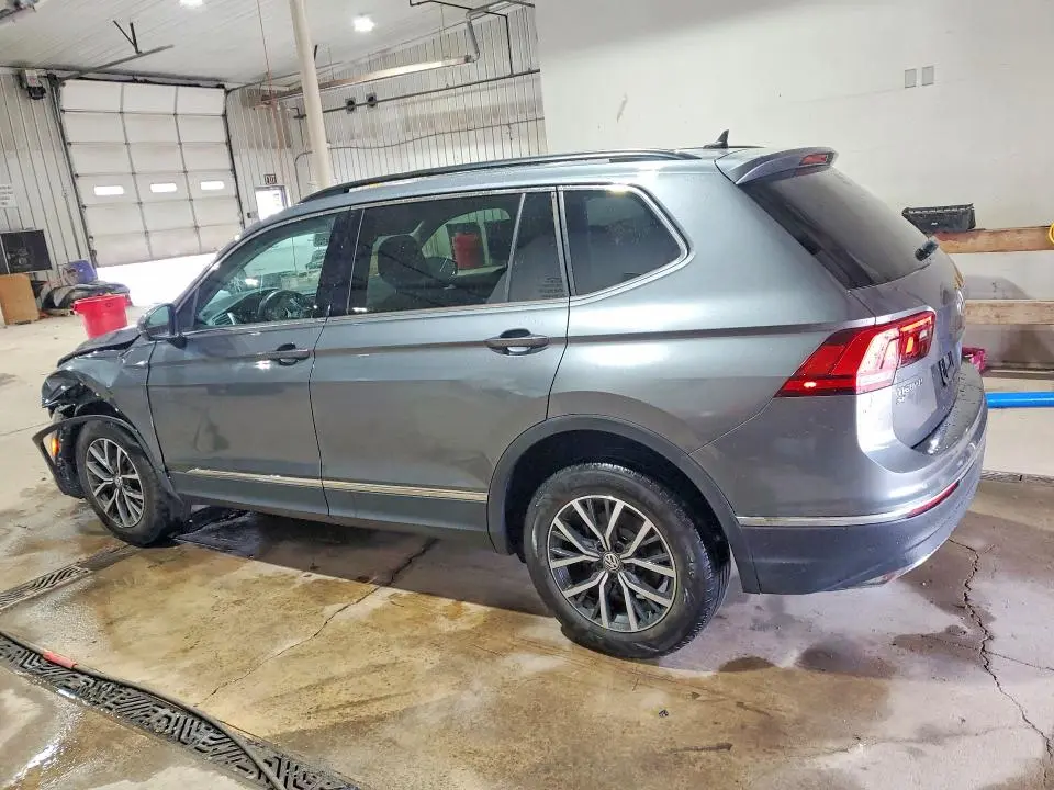2018 VOLKSWAGEN TIGUAN SE  