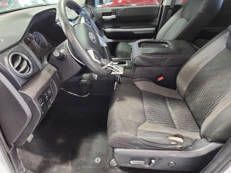 2016 TOYOTA TUNDRA   