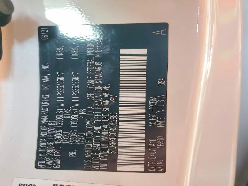 2021 TOYOTA SIENNA LE 8-PASSENGER  