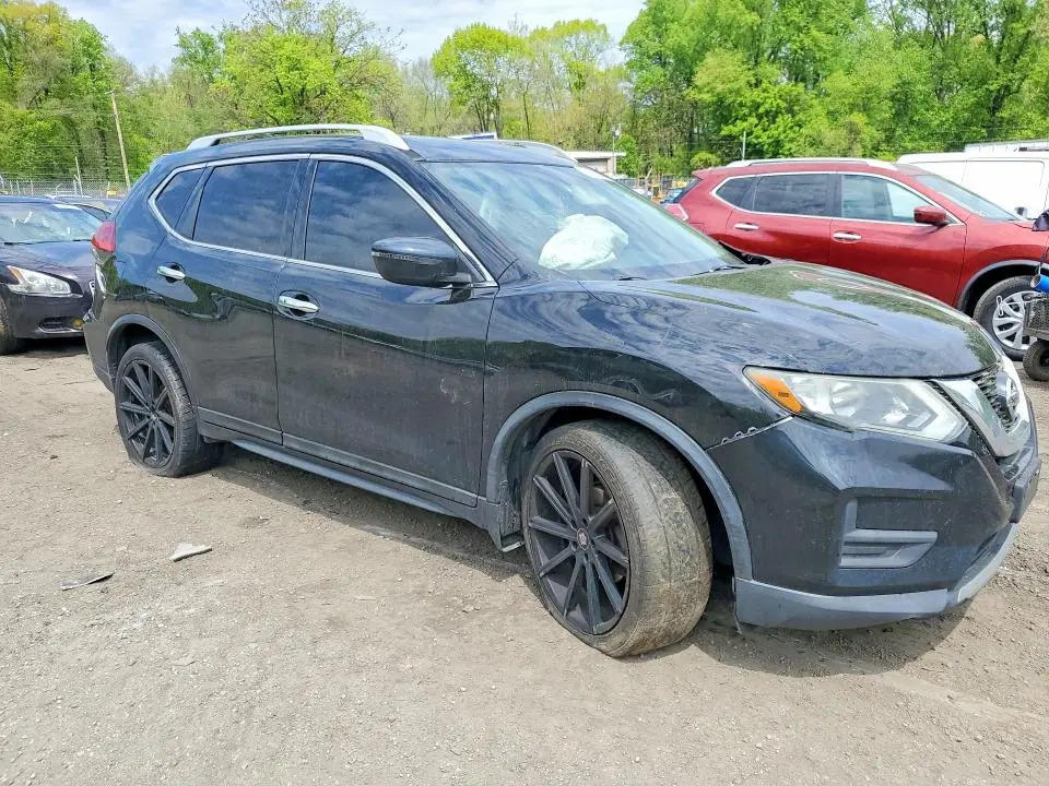 2017 NISSAN ROGUE SV  