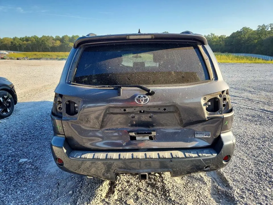 2013 TOYOTA SEQUOIA SR5  