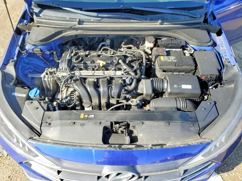 2019 HYUNDAI ELANTRA SE  