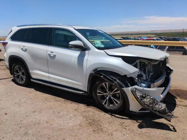 2016 TOYOTA HIGHLANDER XLE  