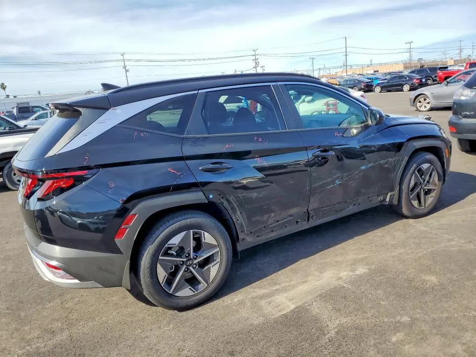 2025 HYUNDAI TUCSON SEL  