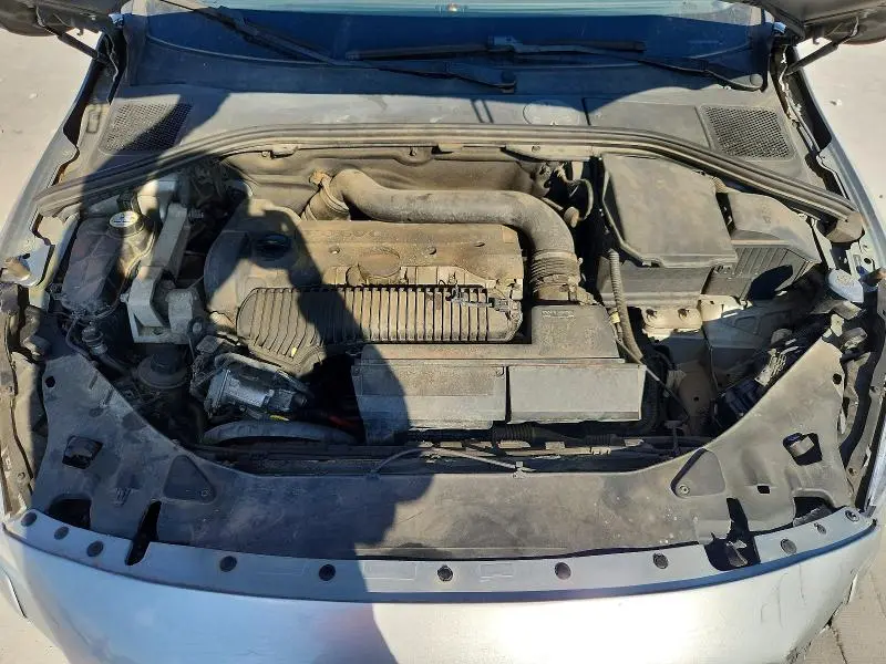 2013 VOLVO S60 T5  
