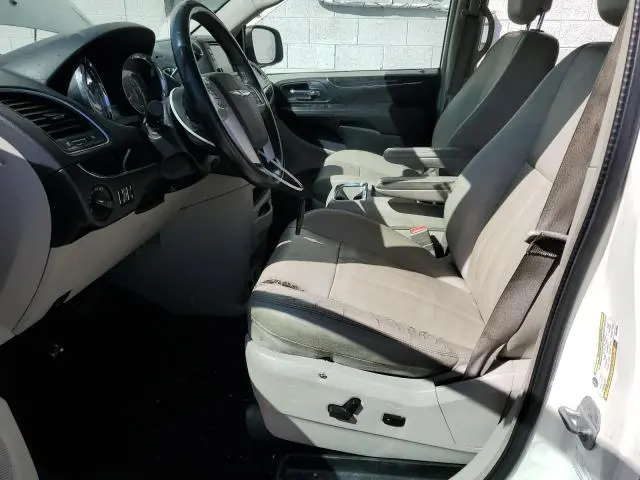 2013 CHRYSLER TOWN & COUNTRY TOURING  