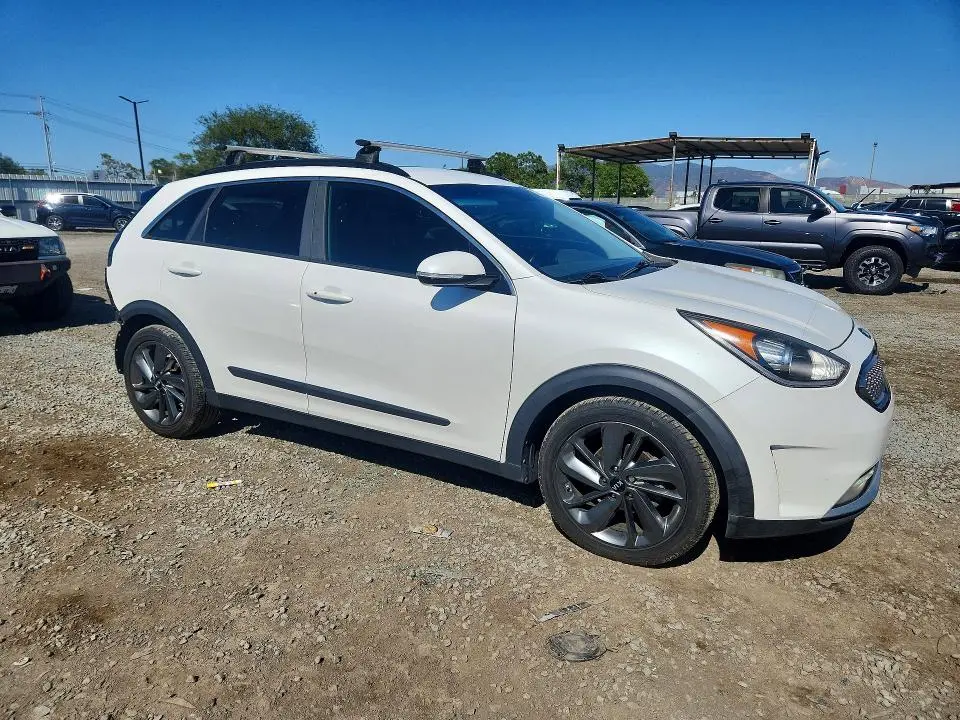 2017 KIA NIRO EX  
