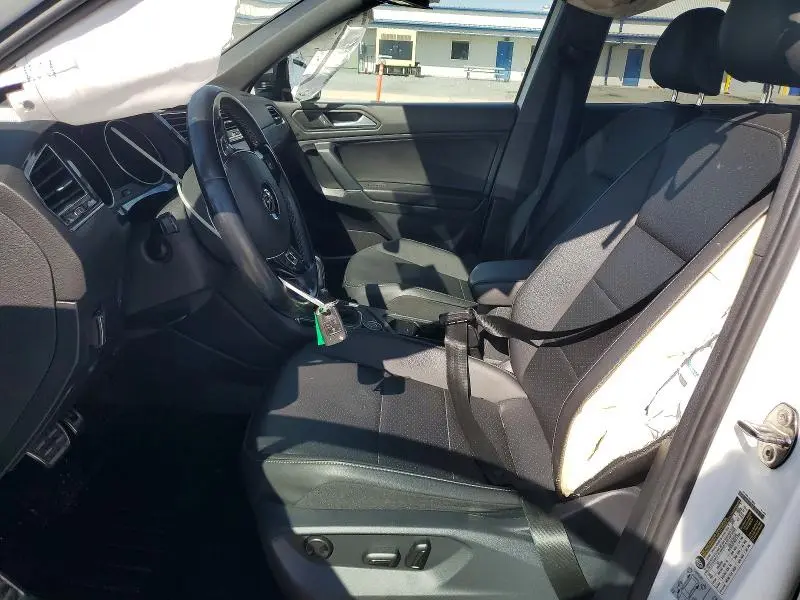 2020 VOLKSWAGEN TIGUAN SE  