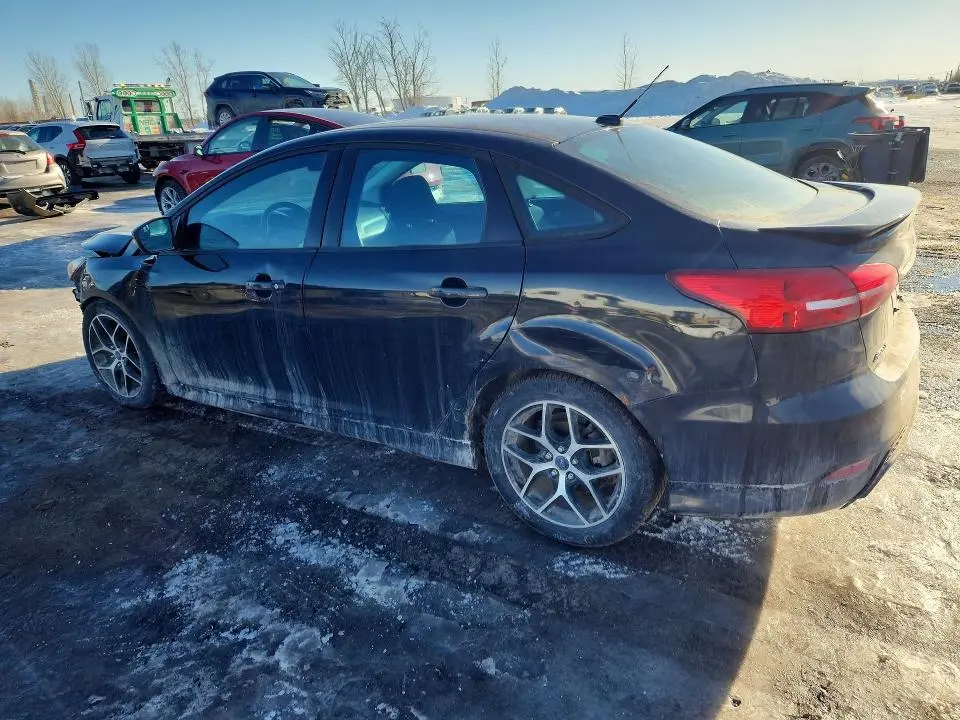 2015 FORD FOCUS SE  