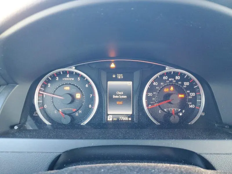 2015 TOYOTA CAMRY LE  
