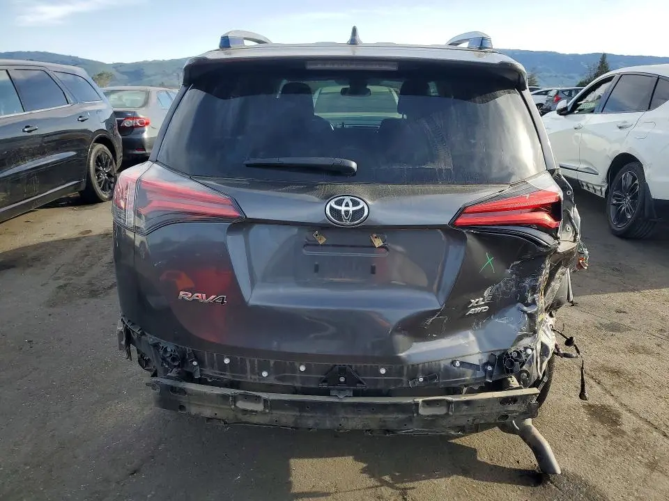 2017 TOYOTA RAV4 XLE  