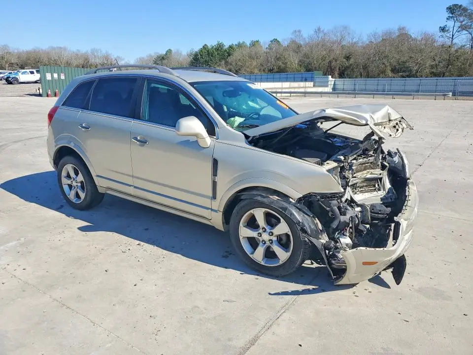 2014 CHEVROLET CAPTIVA LT  