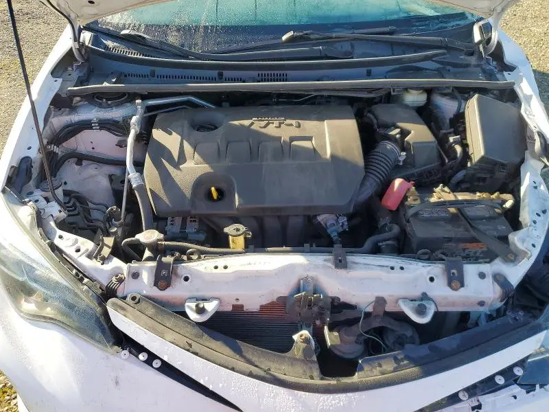 2017 TOYOTA COROLLA SE  