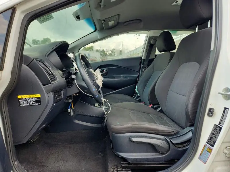 2017 KIA RIO LX  