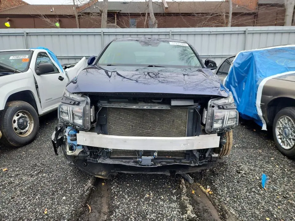 2022 HYUNDAI SANTA FE SE  