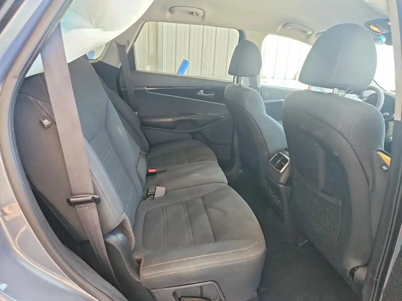 2020 KIA SORENTO S  