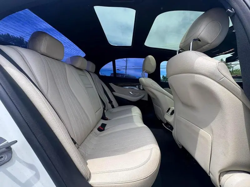 2018 MERCEDES-BENZ E 300  