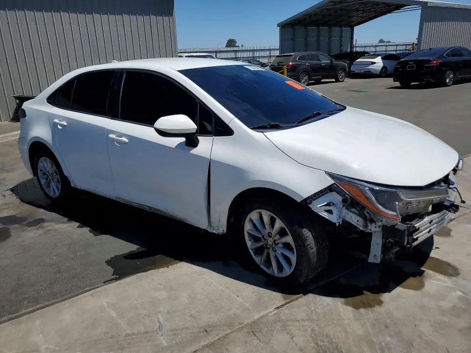 2021 TOYOTA COROLLA LE  