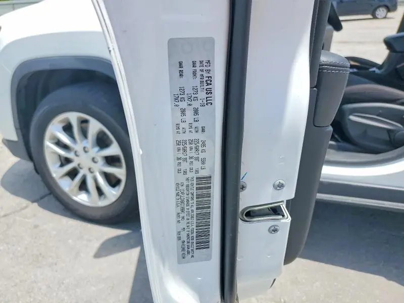 2019 JEEP CHEROKEE LATITUDE  