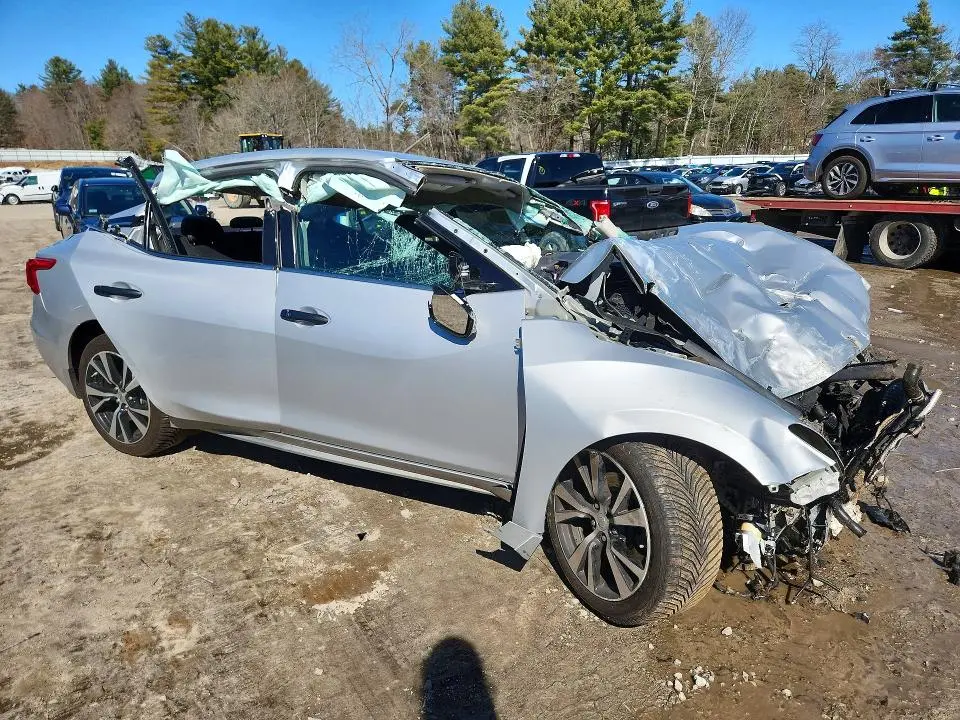 2017 NISSAN MAXIMA SV