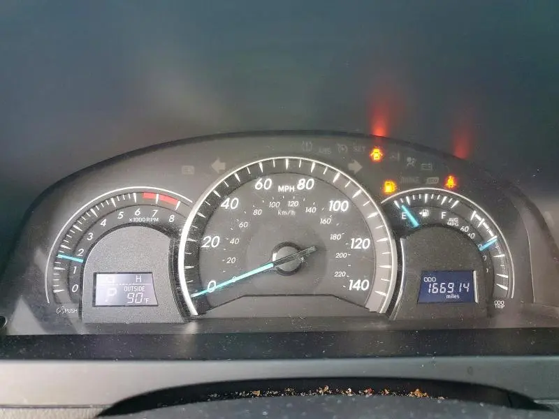 2015 TOYOTA CAMRY LE