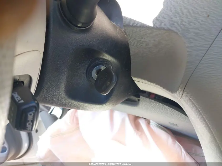 2014 TOYOTA SIENNA XLE V6 8 PASSENGER