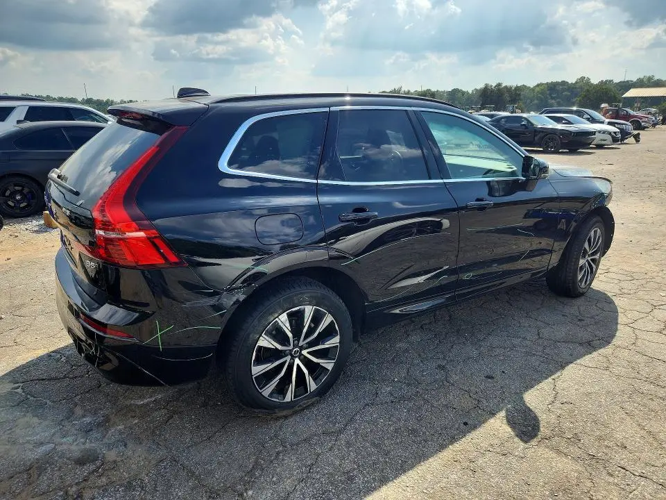 2023 VOLVO XC60 CORE  