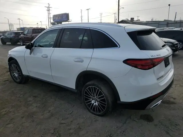 2025 MERCEDES-BENZ GLC 300  