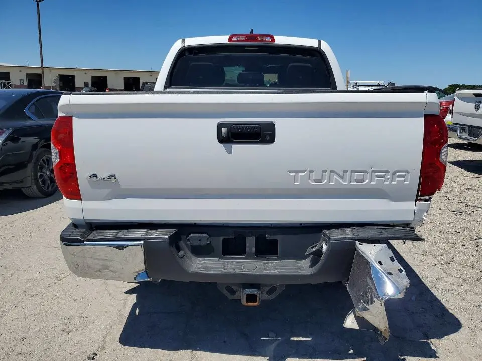 2021 TOYOTA TUNDRA SR5  